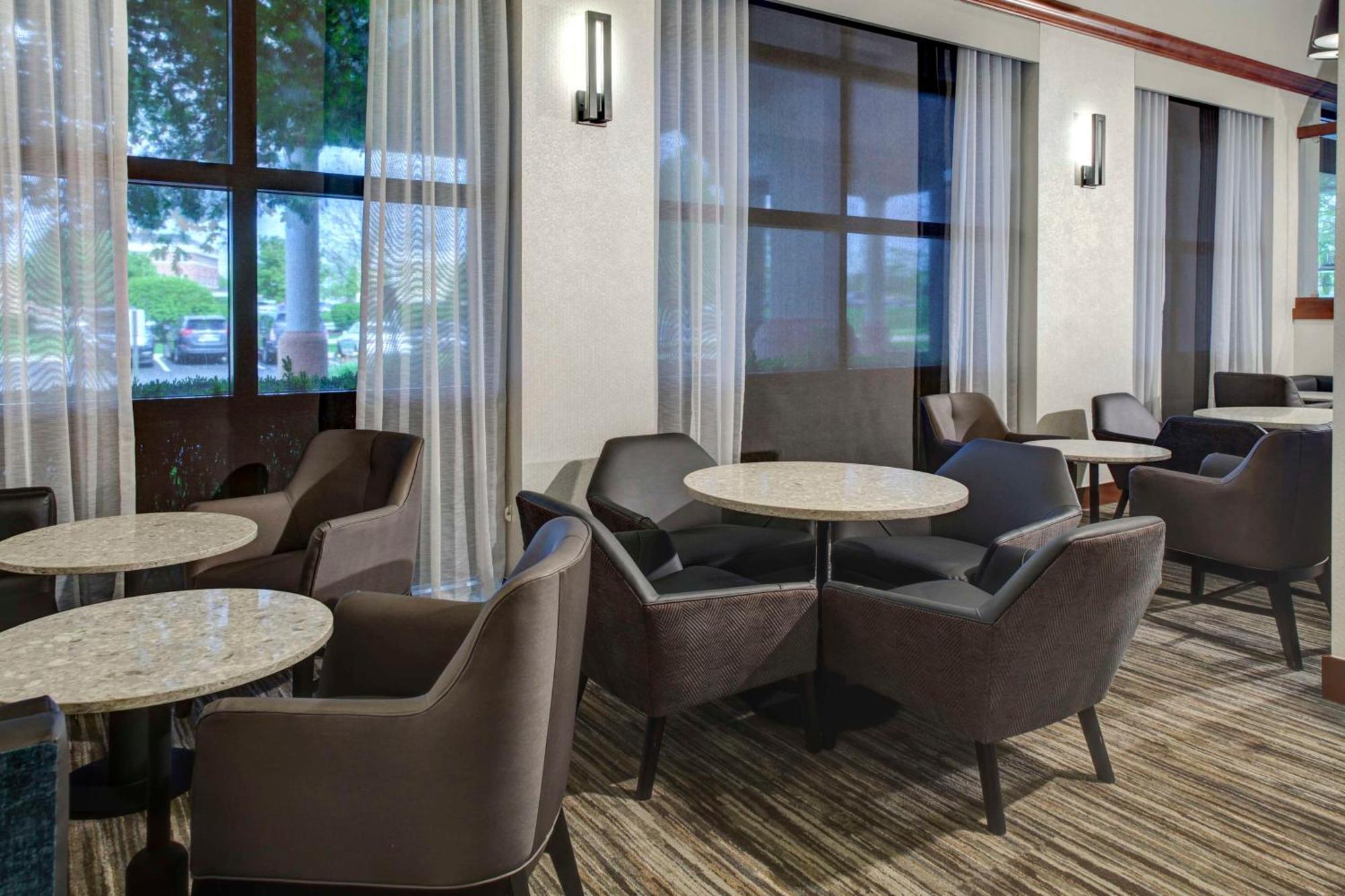 Hyatt Place Tampa Busch Gardens Ngoại thất bức ảnh