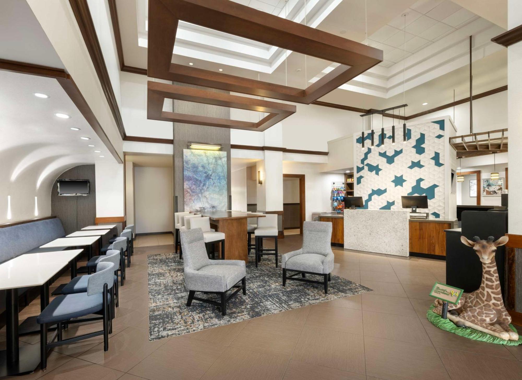 Hyatt Place Tampa Busch Gardens Ngoại thất bức ảnh