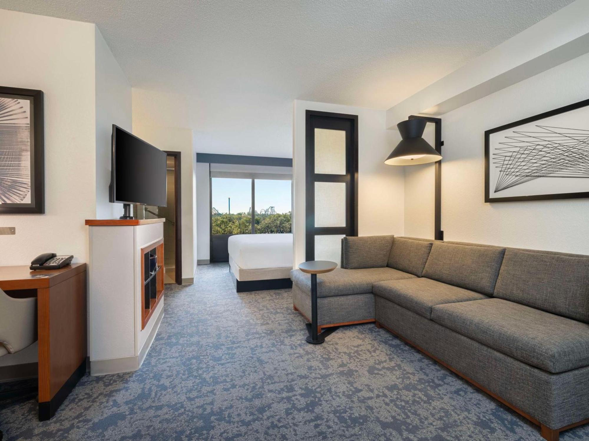 Hyatt Place Tampa Busch Gardens Ngoại thất bức ảnh