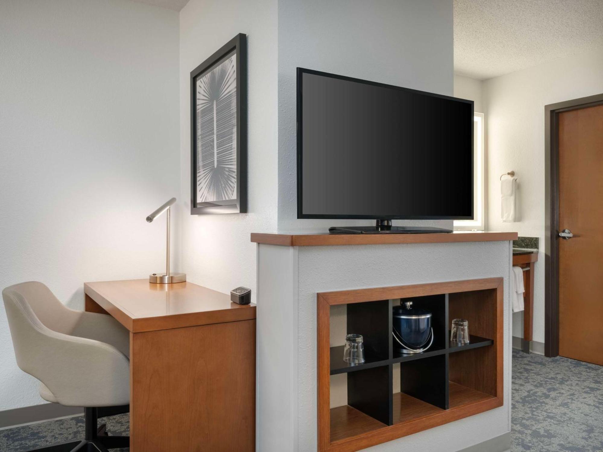 Hyatt Place Tampa Busch Gardens Ngoại thất bức ảnh